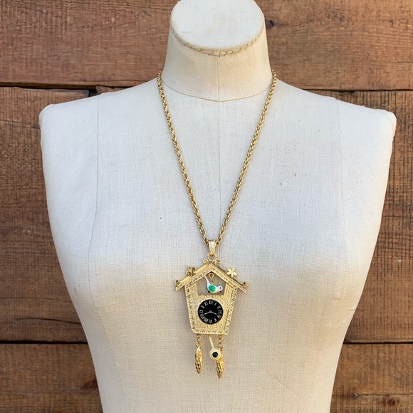 Vintage Madeira Creations Cuckoo Clock Necklace - Picture 4 of 6